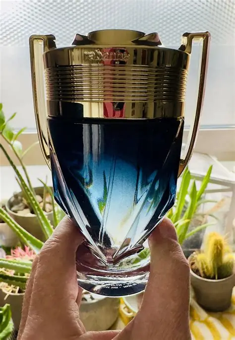 Invictus Parfum -100ml - Imagen 2